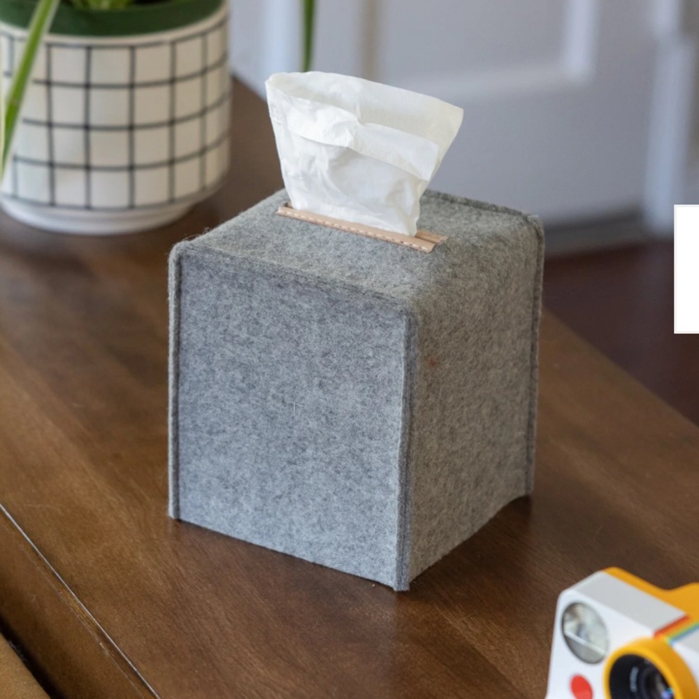 Graf Lantz Tissue Box Cover
